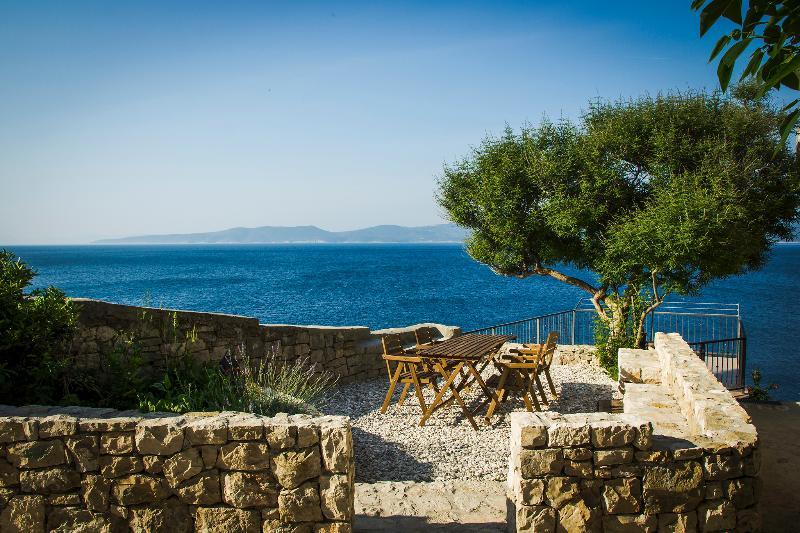 Stone Lady - Holiday Home أوميس المظهر الخارجي الصورة